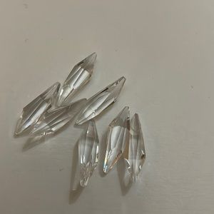 7 Swarovski crystals